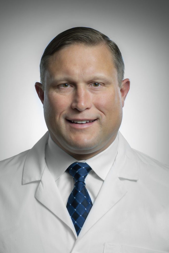 Headshot of Matthew Siskosky, MD, an elbow, knee, shoulder, and sports medicine specialist in Troy, Michigan