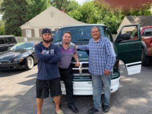 UnaSource Surgery Center's Dr. Joseph Guettler helped two homeless veterans get back on their feet.