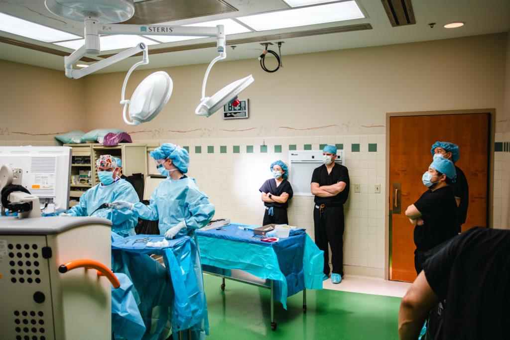 International Traveling Fellows observation and tour of UnaSource Surgery Center